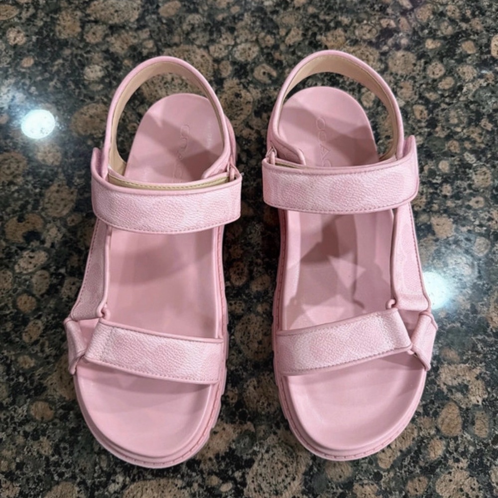 Coach NWOT Pink Velcro Strap Sandals 7.5